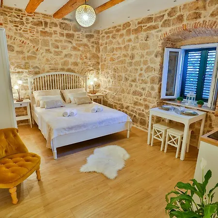 Mana Centre Apartment