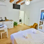 Mana Centre Апартаменты Сплит